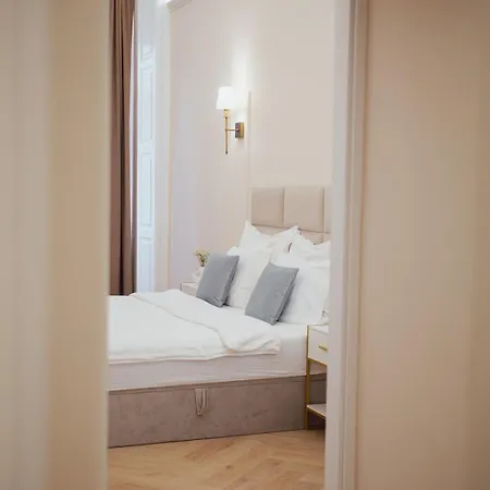 New Downtown W Breakfast&parking Option Budapest