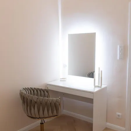 Appartement New Downtown W Breakfast&parking Option